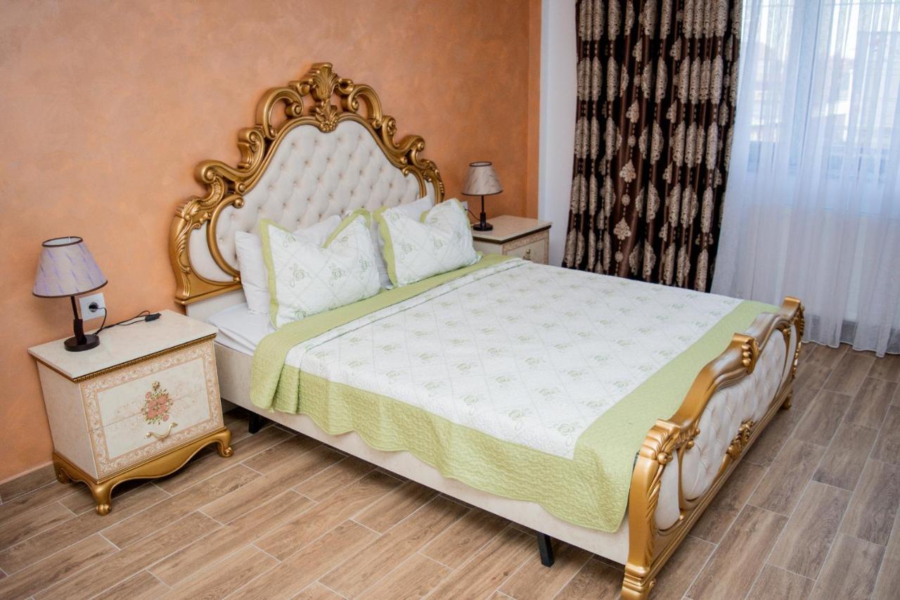 Buhay Osanu Bed & Breakfast Satu Mare Luaran gambar