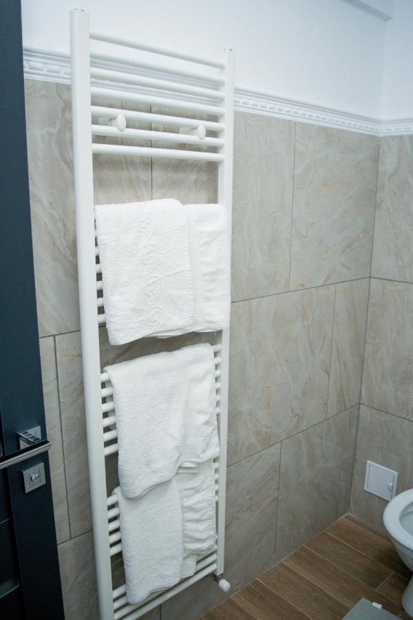 Buhay Osanu Bed & Breakfast Satu Mare Luaran gambar